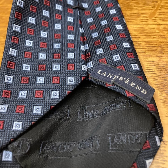 Lands’ End Navy Blue Silk Necktie Geographic Pattern - Picture 3 of 4